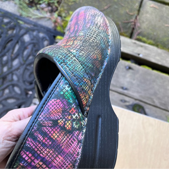 Dansko Wm’s Professional Stained Glass Clog Mules In Multicolor Sz 41 EU - Picture 3 of 16